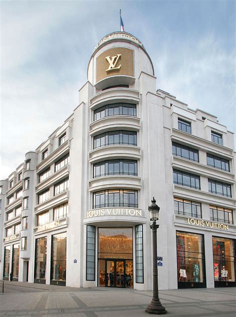 louis vuitton building champs elysees.